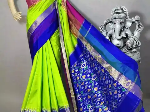 Pochampally Ikat Sarees (Telangana)