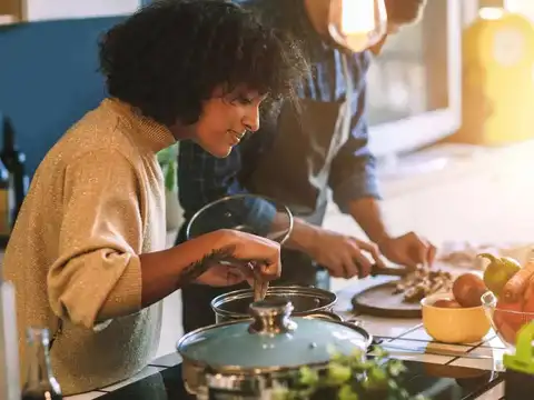 Avoid heavy meals