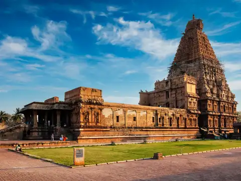 Brihadeeswarar Temple, Thanjavur