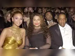 tina knowles: Problem in the family? Beyonce's mom Tina Knowles likes