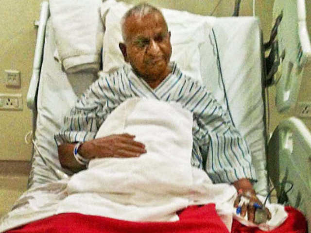 Anna Hazare admitted in the ICU at Medicity