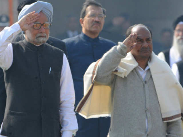 PM and Defence Minister pay homage to Mahatma Gandhi