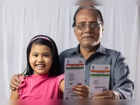 Can I get the details of the enrolment centre for Aadhaar through Chatbot?