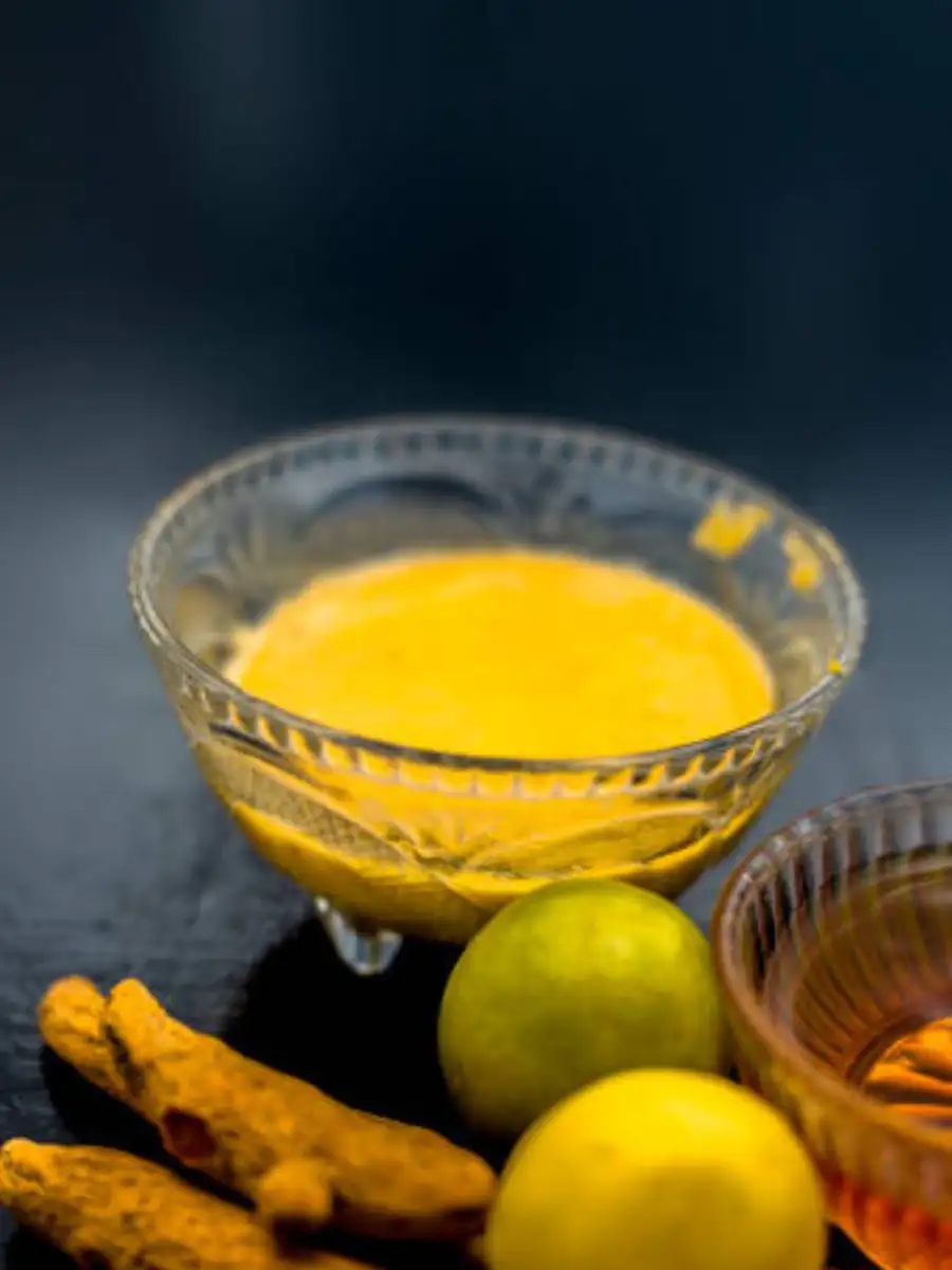 8 incredible beauty benefits of turmeric for glowing skin | EconomicTimes