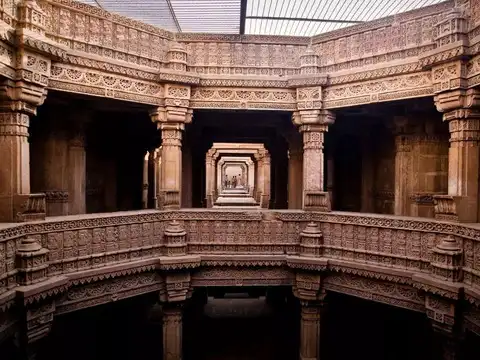 Adalaj Stepwell