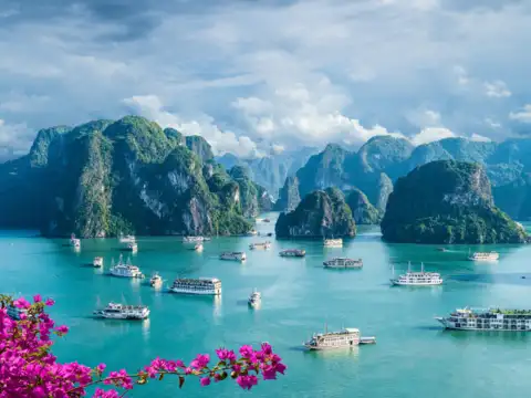 Ha Long Bay: Nature&rsquo;s masterpiece 
