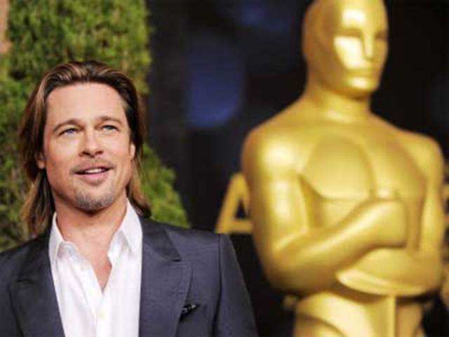 Brad Pitt poses for 'Moneyball' as Best Actor nominee