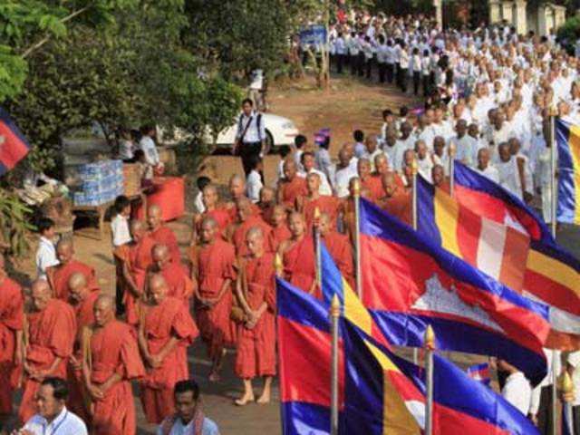 March during Meak Bochea