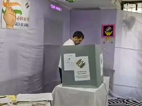 Rahul Gandhi at polling booth