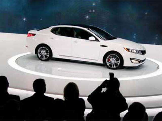 Hyundai introduces the Optima