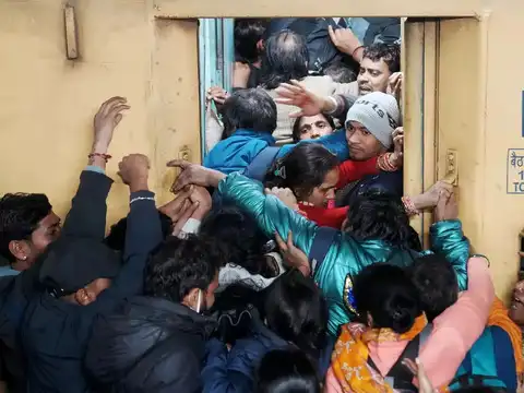 Uncontrolled crowd growth