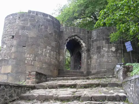 Shivneri Fort