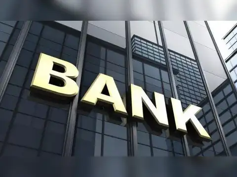 Banking on private lenders