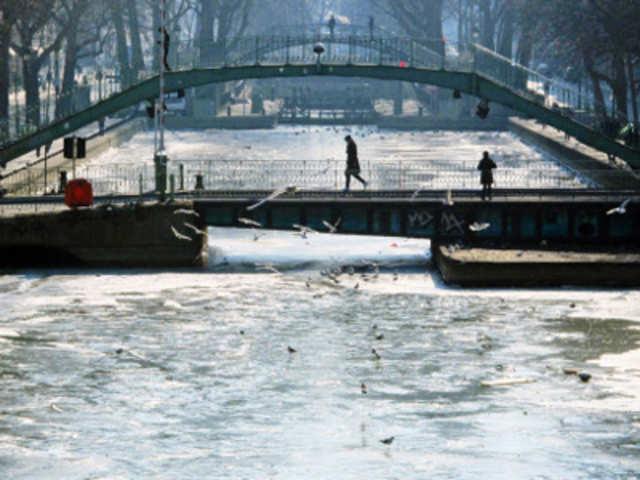 Frozen Saint-Martin Canal