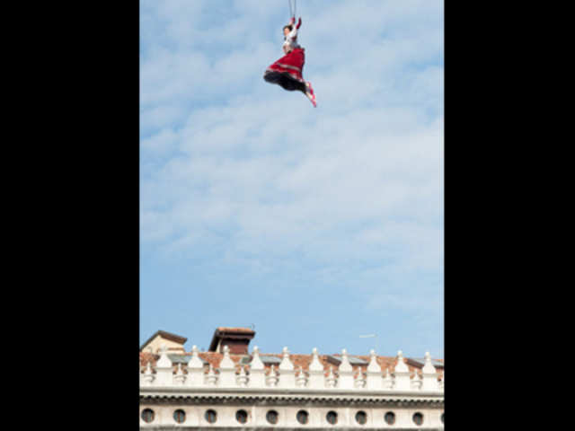 'Angel flight' at Venice carnival 2012