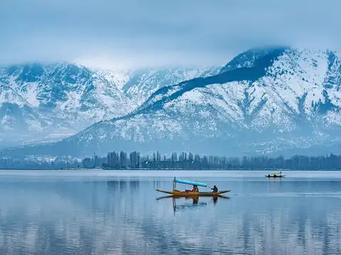 Dal Lake (Kashmir)