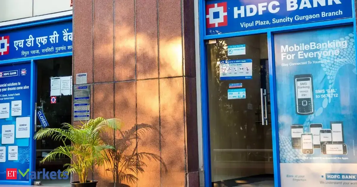 Equal Weight on HDFC Bank, target price Rs 2,000: Axis Securities - The ...