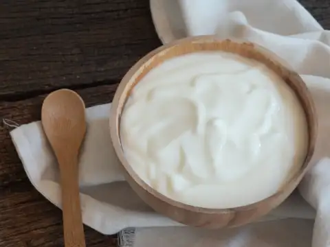 Curd and lemon for hair care