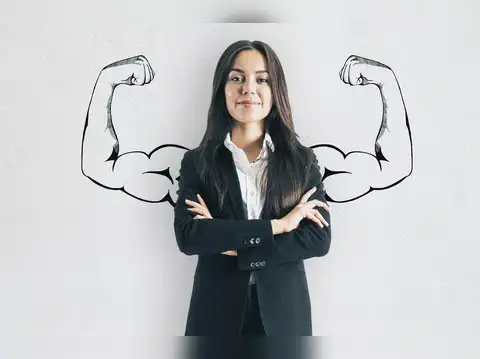 Total women managers