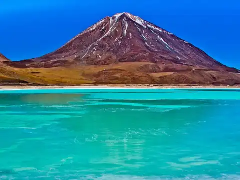 Laguna Verde, Bolivia: The emerald green lake