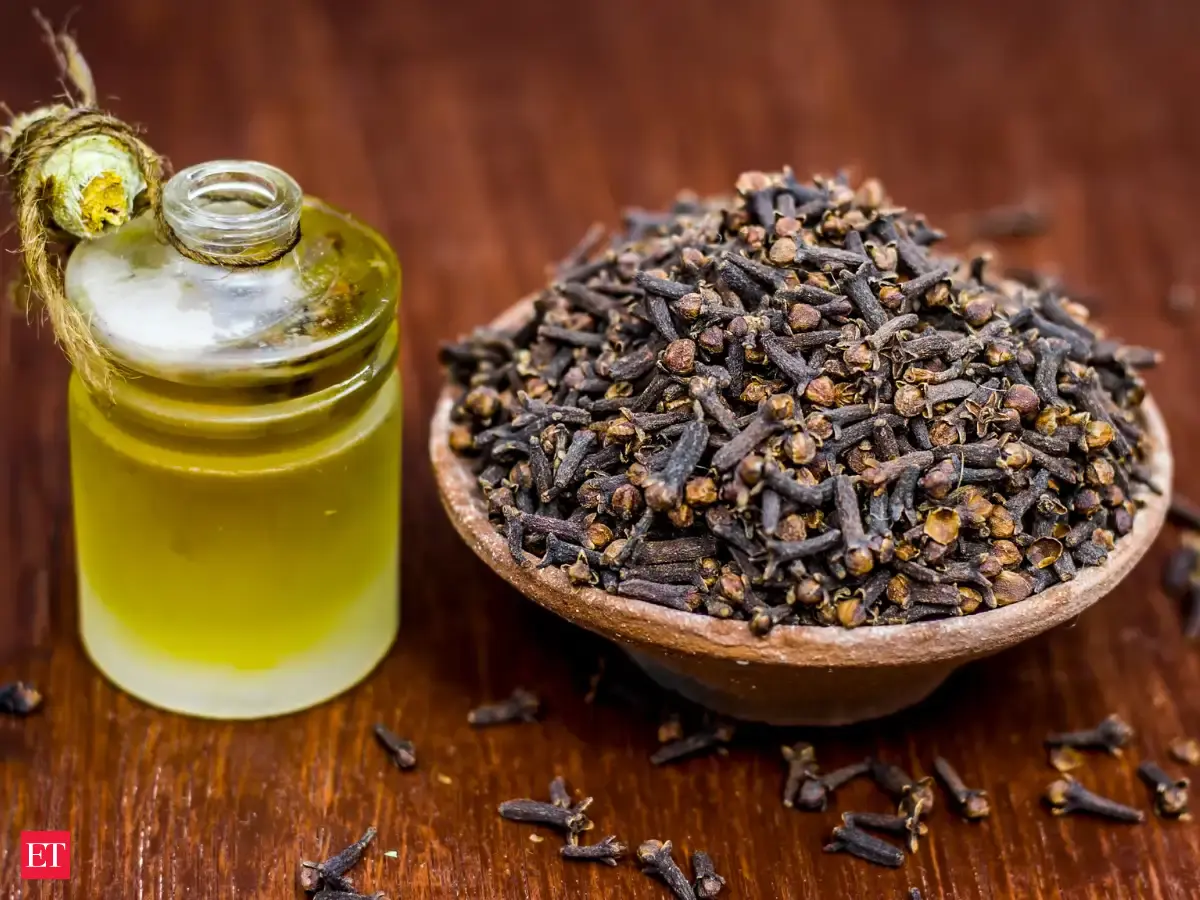 6 simple ways to use cloves for instant tooth pain relief - Clove Oil ...