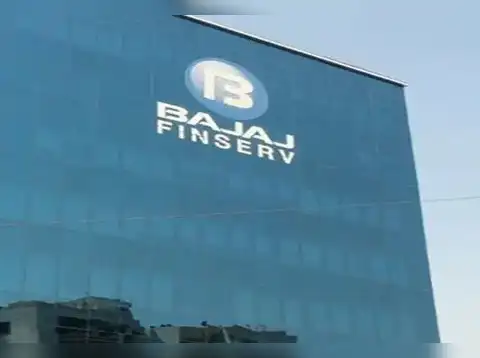 Bajaj Finance | CMP: Rs 8,427