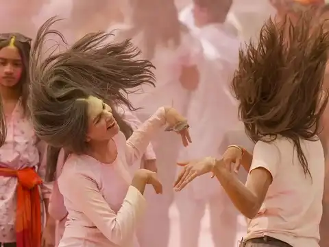 Bengaluru youth dance in Holi euphoria