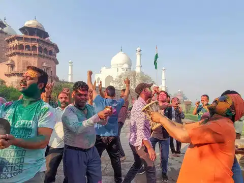Holi near the Taj: Colors, dance, and devotion