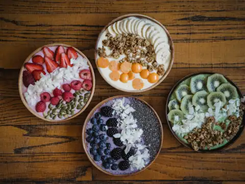 Mix with oatmeal or yoghurt