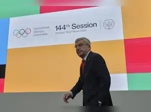 IOC board puts boxing back on the Olympic program for LA in 2028