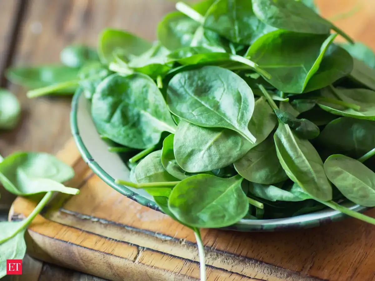 Mustard Leaves (Sarson) - 6 best raw leaves to include in your diet for ...