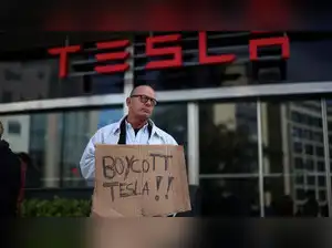 Tesla Takedown protests: Biggest day of action looms as ‘Tesla Takedown ...