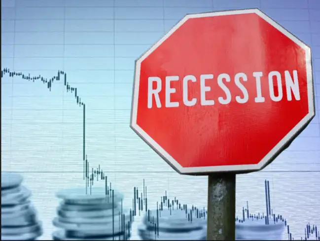 us recession news: Deutsche Bank survey sounds the alarm: A 43% chance ...