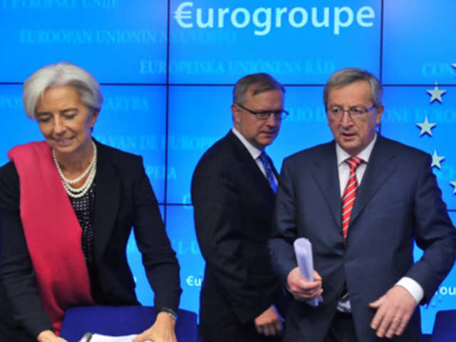 Euro zone strikes deal on second Greek bailout