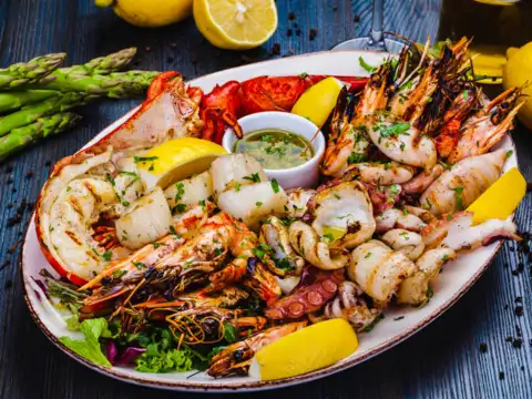 Fish & Seafood (Cod, Shrimp, Tuna)