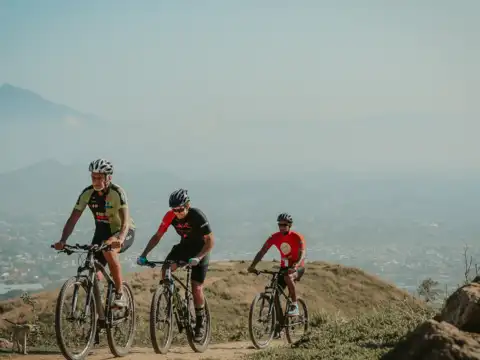 Mountain Biking to Naggar via Jana Falls