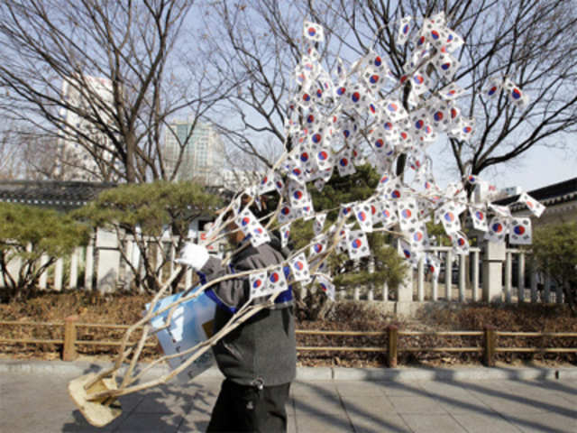 Tree decorated with South Korean flags