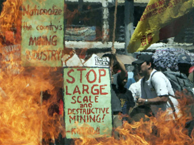 Protesters demanding the Mining Act of 1995 to be scrapped