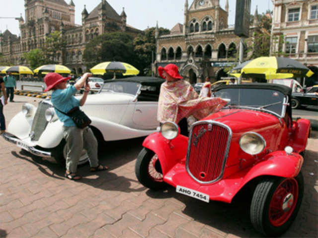 Vintage car and bike rally in Mumbai