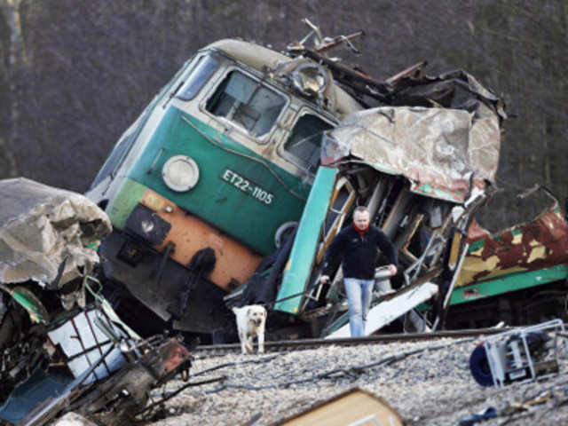 Train crash in Poland