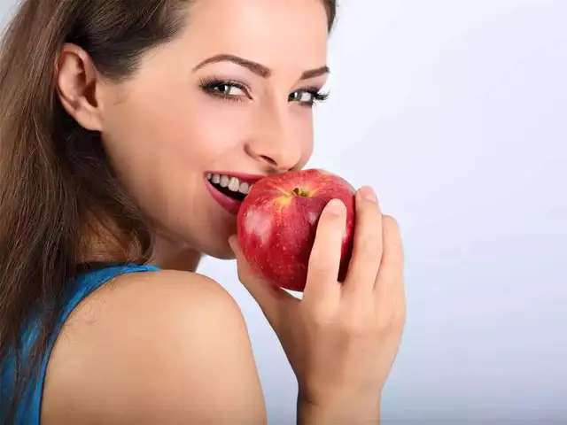 When should you eat fruits?