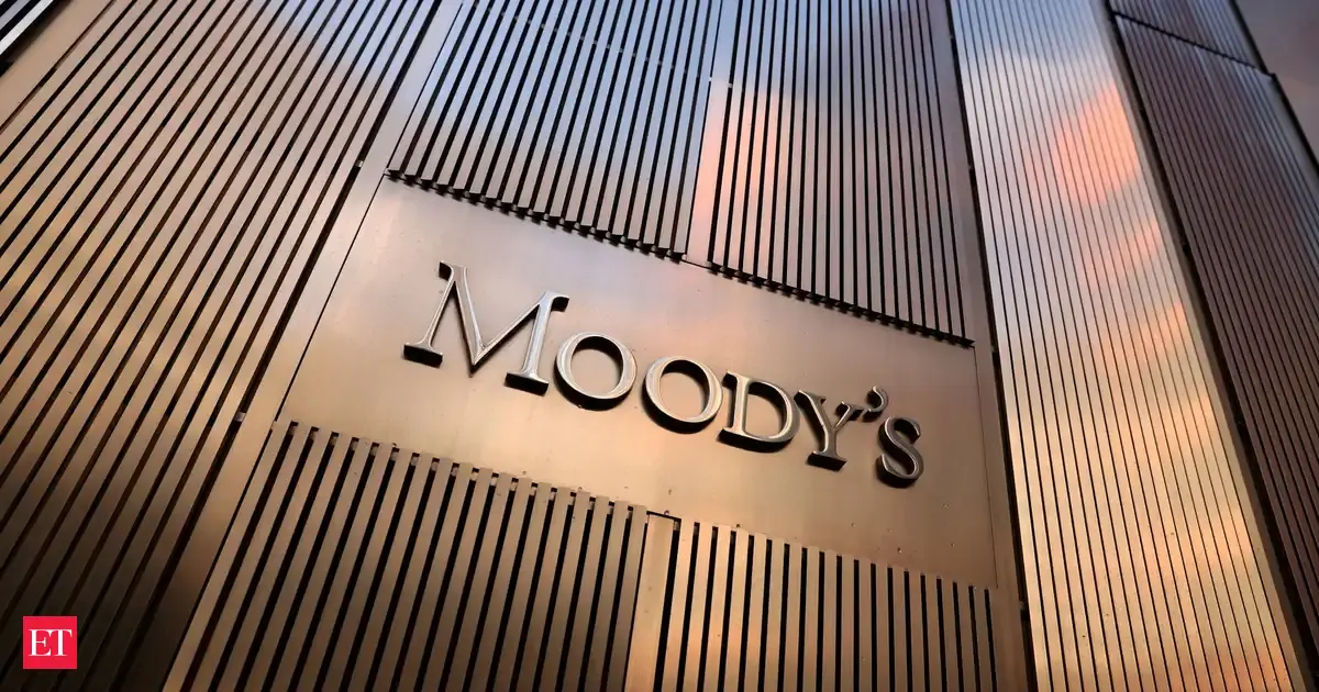 What's wrong with China economy? Moody's maintains 'negative' rating for world's second largest economy