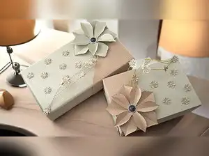 wedding gift under 5K