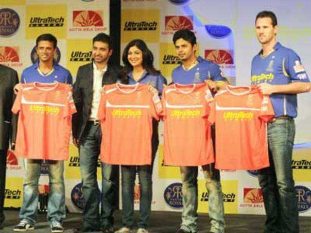 Shilpa Shetty unveils new team jersey