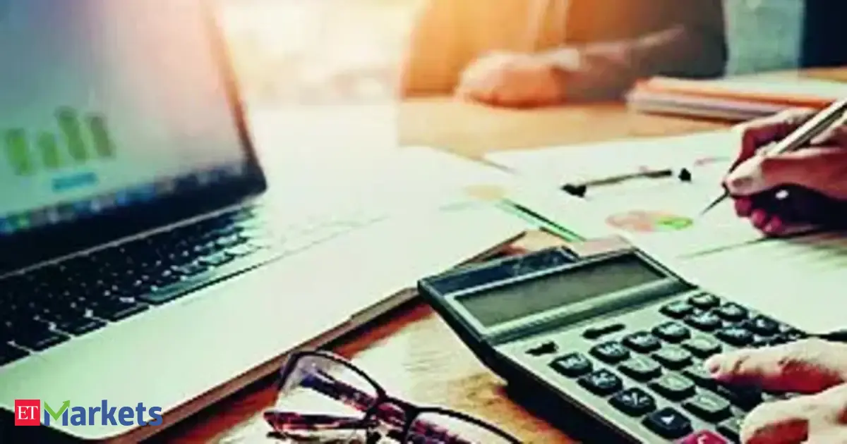 Can rising EPS estimates restore investor confidence despite tariff uncertainties?