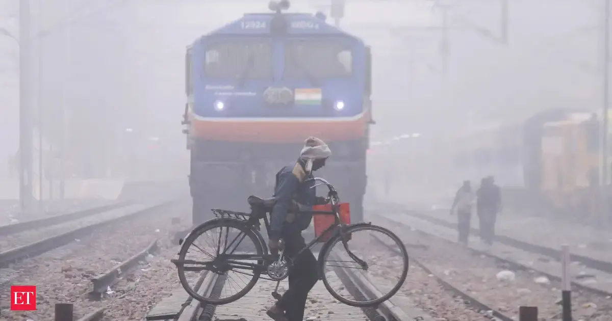 A railway overbridge in Bhopal with 90 degrees turn raises eyebrows. People question its safety