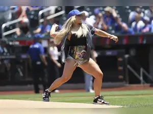 Tiffany Stratton brings WWE flair to New York Mets Game with wild first