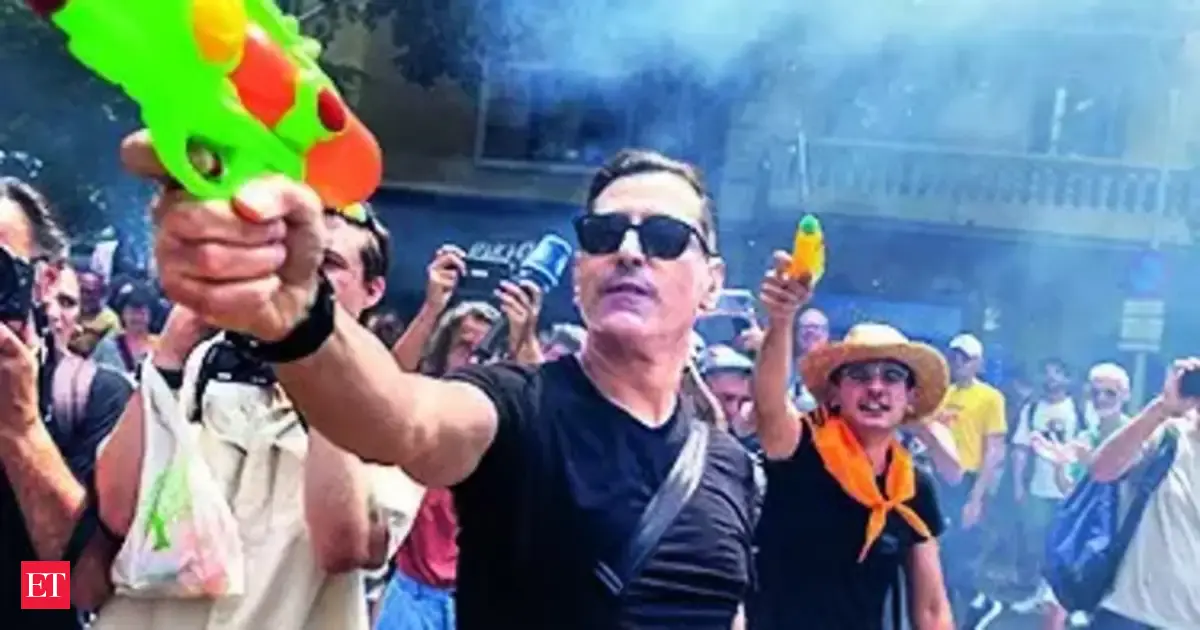 Let's talk about…tourists, go home!