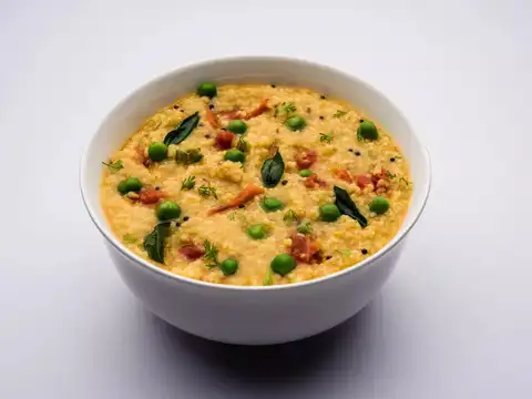 Vegetable Daliya (Broken Wheat Porridge)
