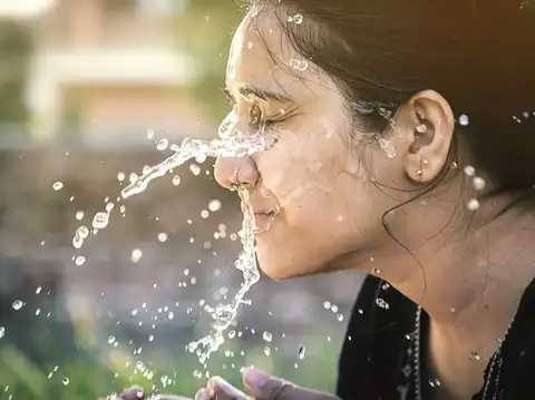 Cold Water Splash or Soak